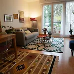 Hostnfly Apartments - Charming Apt Next To The Canal Saint-Martin